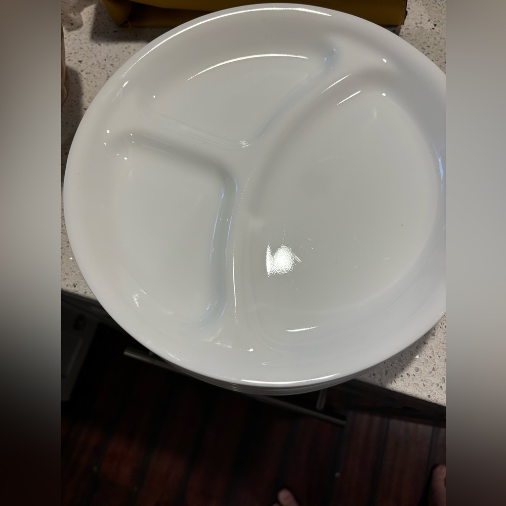 Corelle divided plates